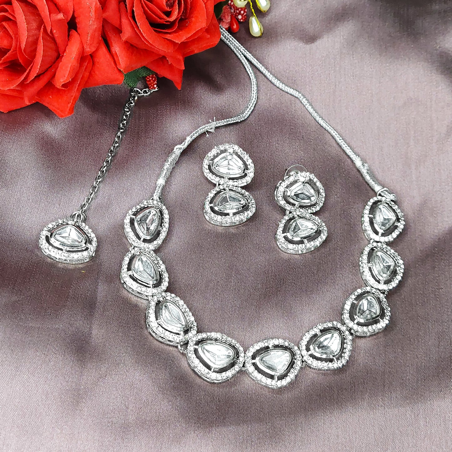 Silver Plated Stunning Kundan Austrian Diamond Necklace Jewellery Set with Maang Tikka