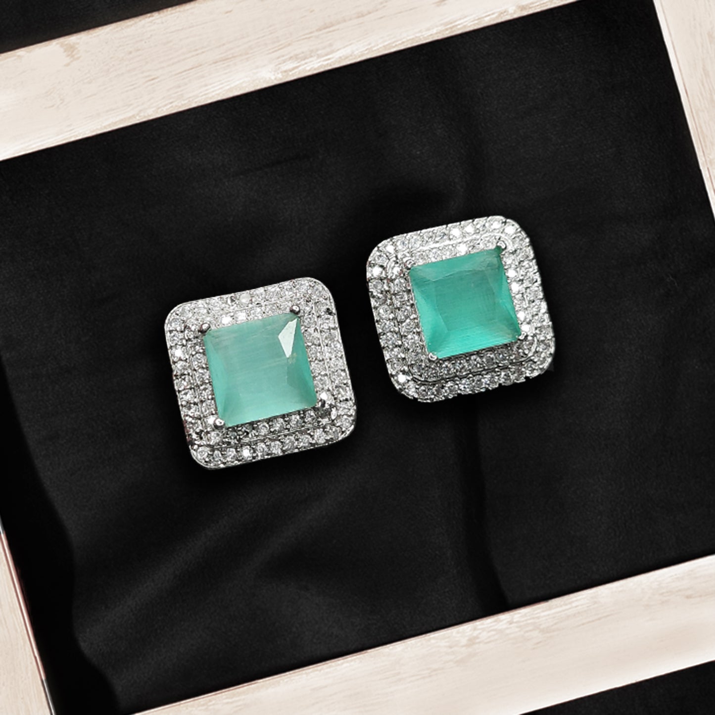 Rhodium Plated Cubic American Diamond CZ Splendid Shimmery Stud Earrings