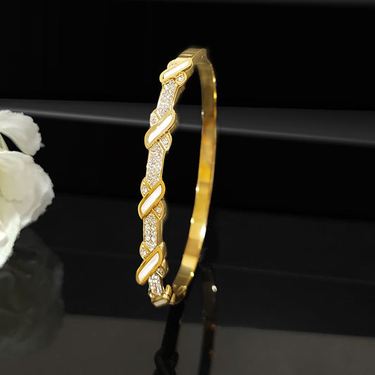 Gold Plated Sparkling MOP Cubic Zirconia Sleek Anti Tarnish Bracelet