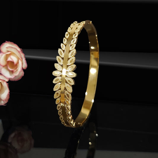 Gold Plated Leaf Design Sparkling Anti Tarnish Bracelet