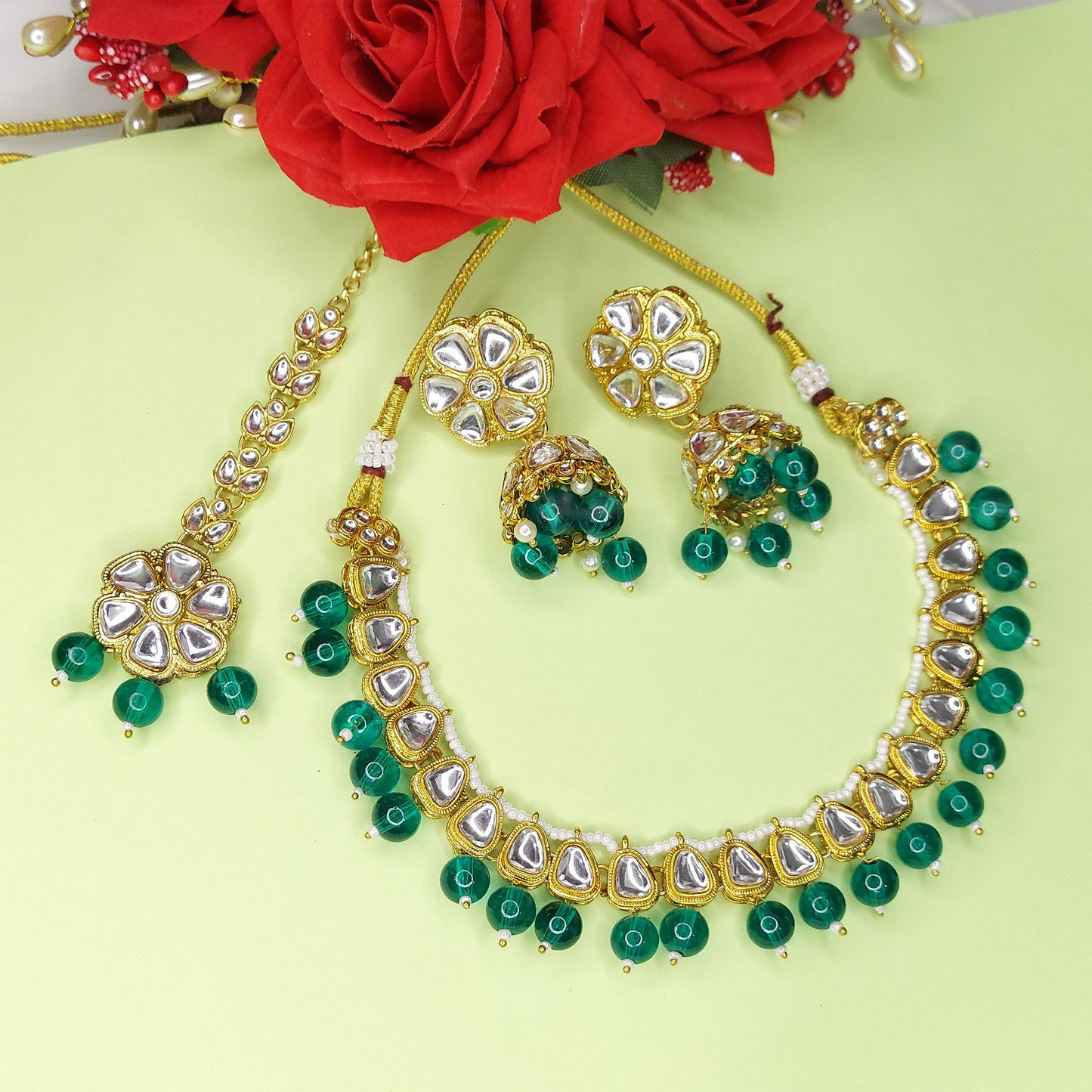 Gold Plated Kundan Beads Cluster Drops Necklace Jewellery Set with Maang Tikka