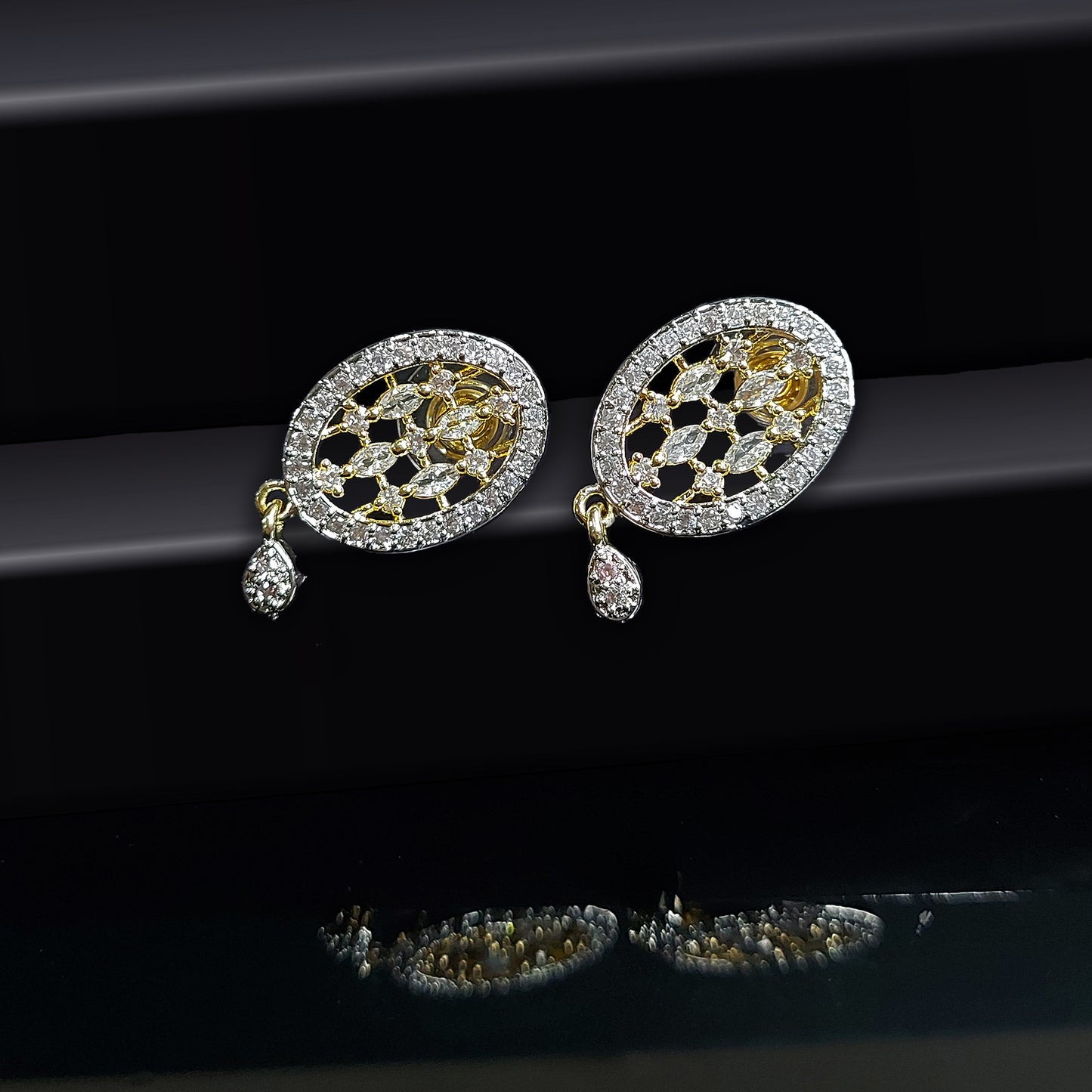 Gold Plated Oval American Diamond Studded Pendant Set