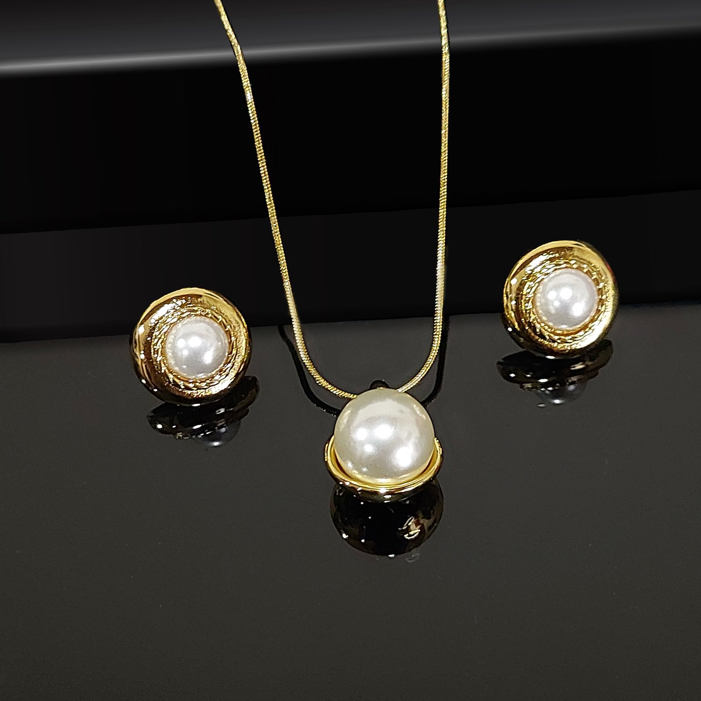 Gold Plated Mother of Pearl MOP Fancy Stainless Steel Pendant Set